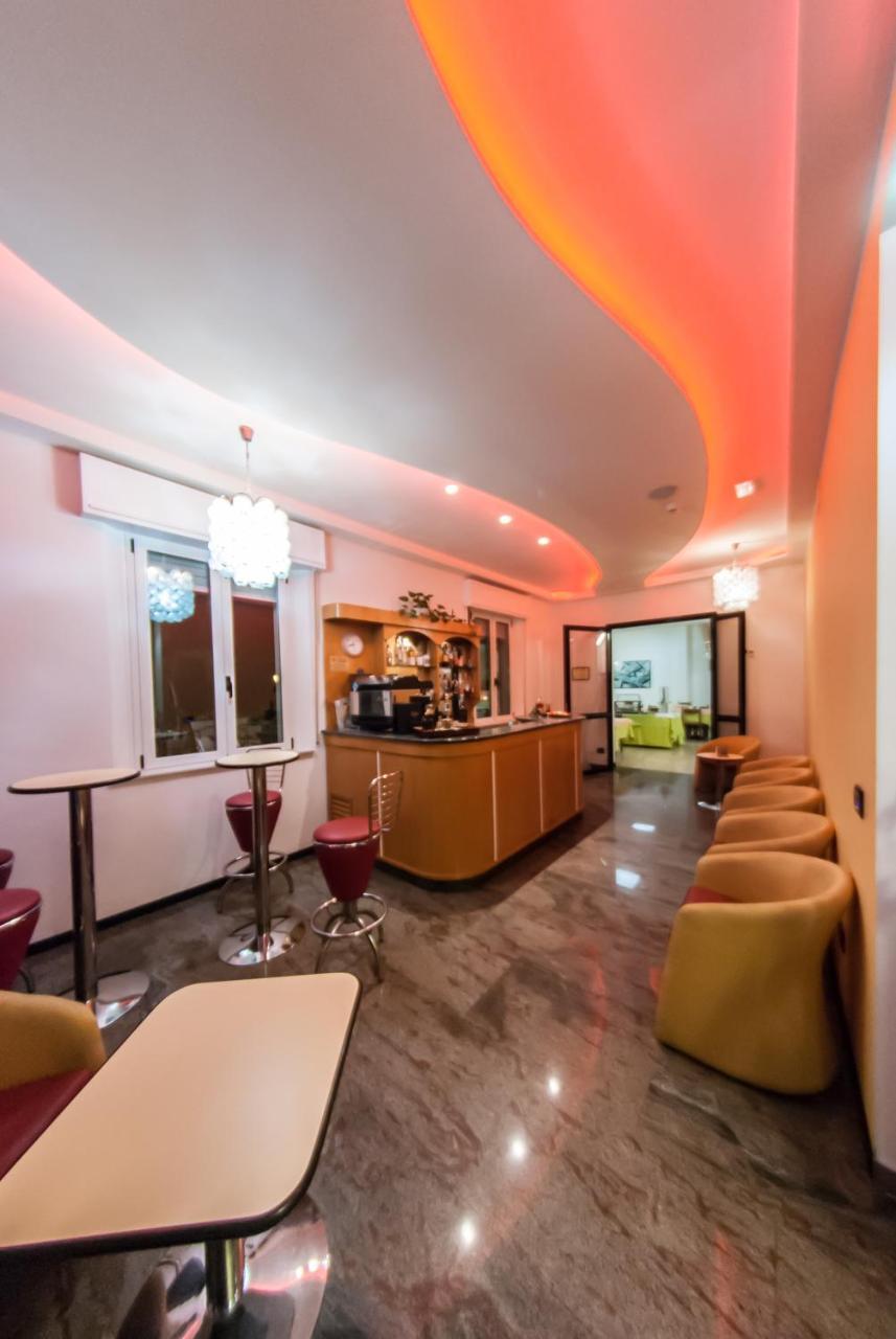 Hotel Angelini Ρίμινι Εξωτερικό φωτογραφία